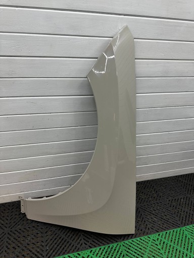fender front side left BMW iX20