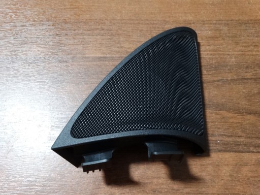 IDEALNA cover speaker MERCEDES W213 1