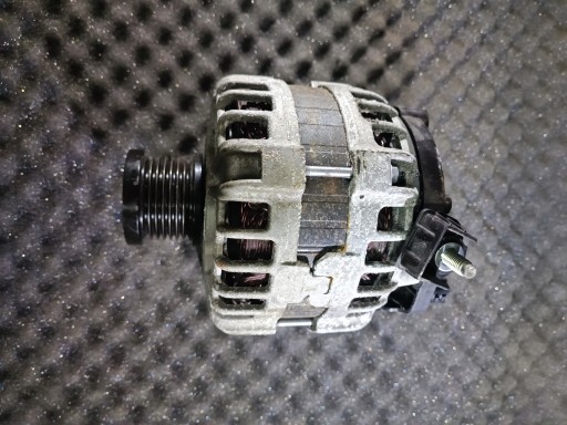 23 10 - 231008246r генератор renault oe