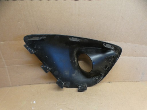 grid of a bumper Opel Vivaro B Trafic III left front 261A30411R