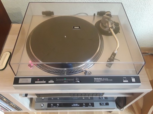 Gramofon Technics SL-1600 MK2