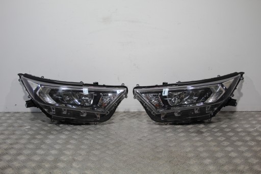 ПЕРЕДНІ ЛІХТАРІ TOYOTA RAV4 V 5