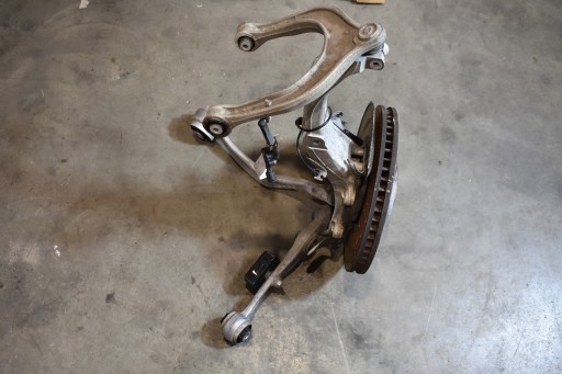sususpension front front right +disc BMW X7 G06 G05 6876656 6878082 1