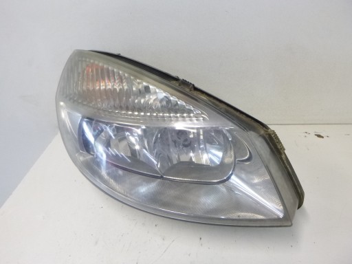 light front Renault Scenic II 2004r.