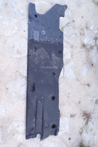 КРЫШКА ШАССИ ЛЕВАЯ 3Q0825505B VW ARTEON