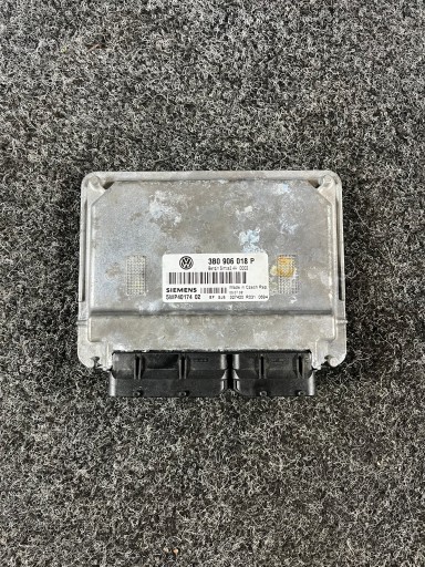 1.6b - Контроллер компьютера двигателя vw passat b5 3b0906018p