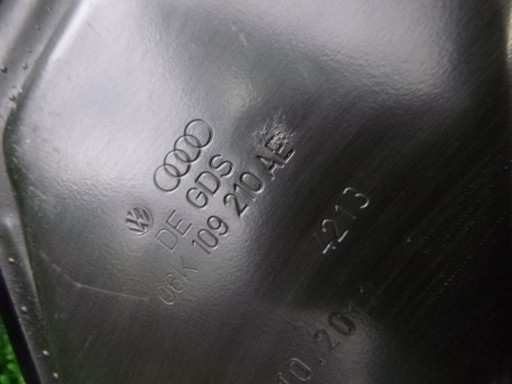 VW AUDI 2.0 TFSI Couvercle carter distribution 06K109210AE
