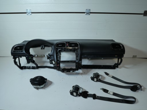 dashboard instrument panel console cockpit VW GOLF VI 5K1858295E running board