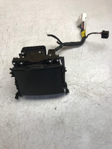 passenger compartment ZLACZE USB AUX HYUNDAI I40 84635-3Z600