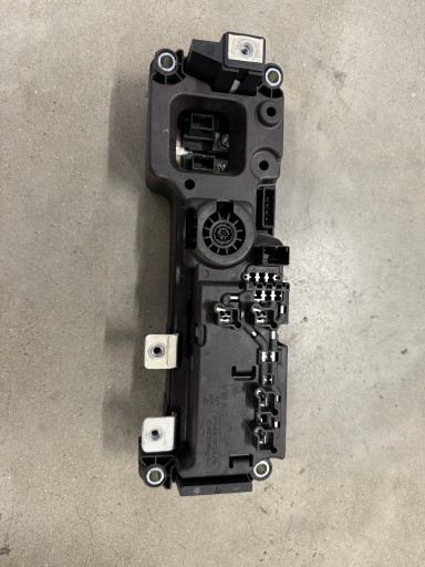 0z1915604H 0z1 - ! реле напряжения модуля контроллера vw id3 id4 audi skoda 0z1915604h!