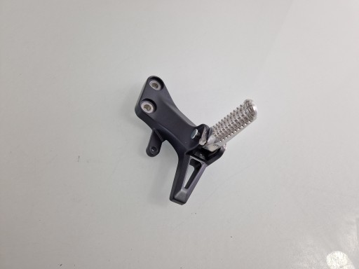 B7N-5 - I409 YAMAHA MT-09 MT09 SET подножка правая задняя ' 21