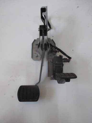 accelerator pedal brakes PEUGEOT 508 II 9836042080