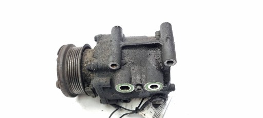 compressor of the air conditioning FORD FOCUS