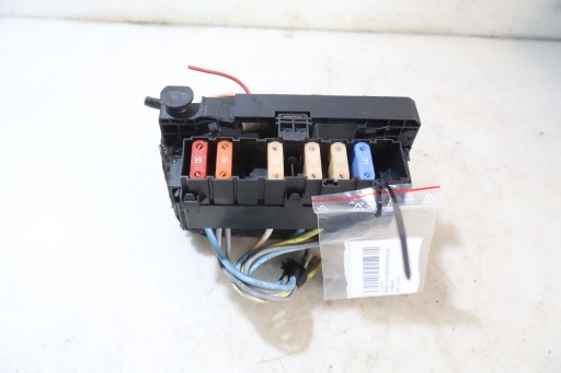 Блок запобіжників peugeot 407 1.8 16v