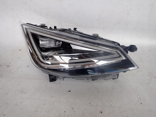 SEAT IBIZA V 5F ARONA 6F LIFT 21- far desna prednji dio prednja