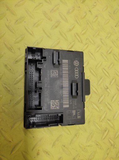 SKODA SUPERB II module DZRZWI right front 8X0959792H