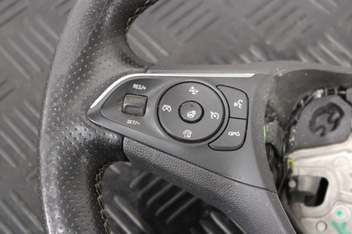 LENKRAD MULTIFUNKCJA OPEL INSIGNIA B LIFT
