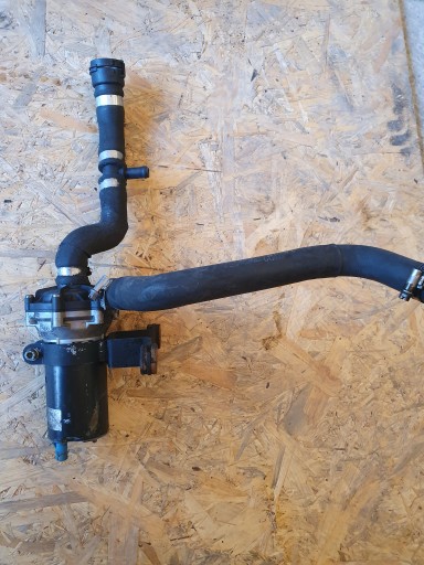 Додатковий водяний насос AUDI A8 D2 3.3 TDI