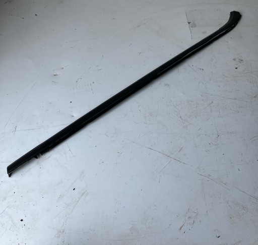 moulding dust door left rear part 308 T9 HB 9677880280 PEUGEOT