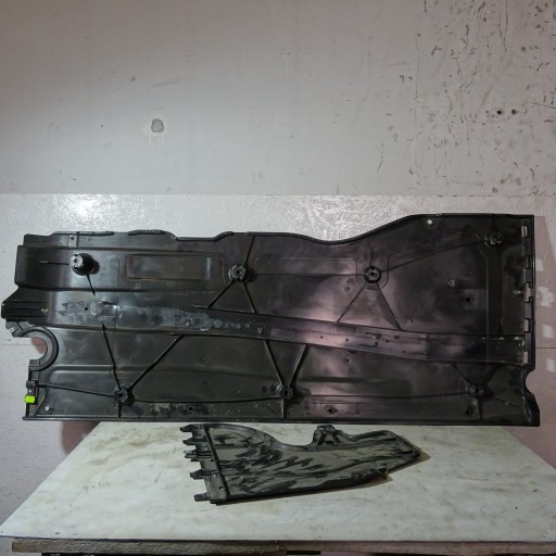 SEAT LEON IV 4 HB cover chassis left 5WA825201E
