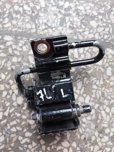 hinge door left rear part VW TOUAREG 7L A 7L0833411 OE