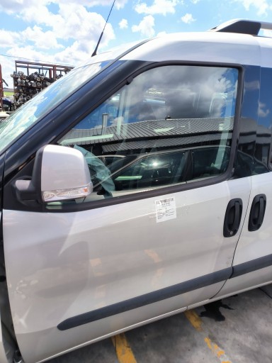 door left front FIAT DOBLO II MAXI LIFT