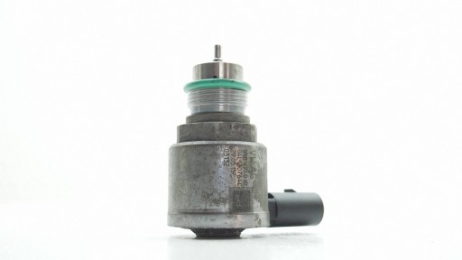 Vanne Capteur REGULATOR Pression Carburant VW PASSAT B8 2.0 TDI 04L130764C