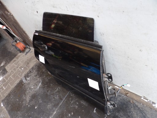 Subaru Forester II door rear. right lift