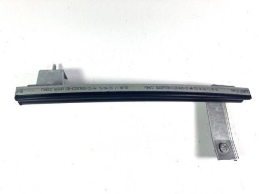 Ford Mustang GT VII S650 2024+ prowadnica windows right front