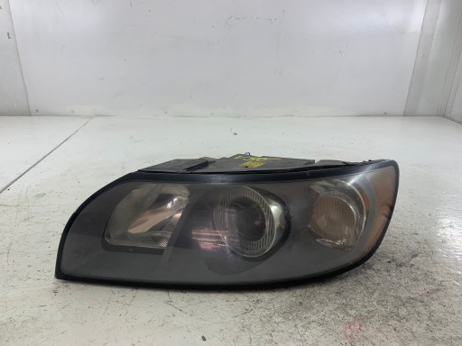 VOLVO V50 II light left front 31335221