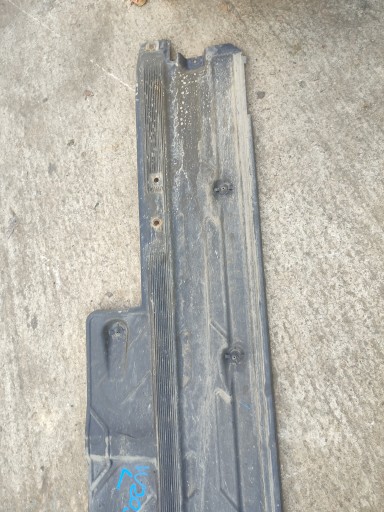 cover cover chassis left MERCEDES W204 W207 A2046100108