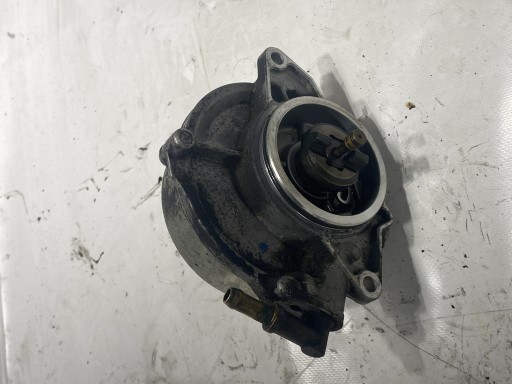 pump VACUM vacual AUDI A5 3.0 TDI 70090611001