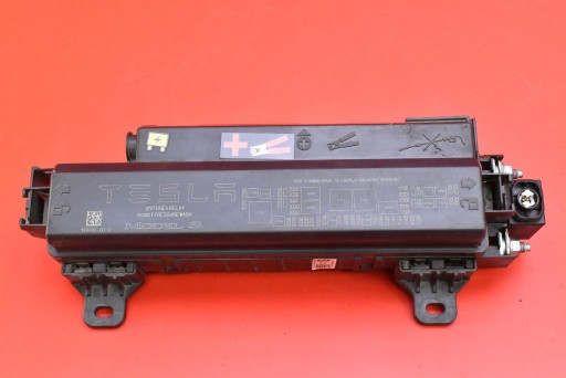 compartment of fuses 1034405-00-D TESLA MODEL S 772 KM 12-20