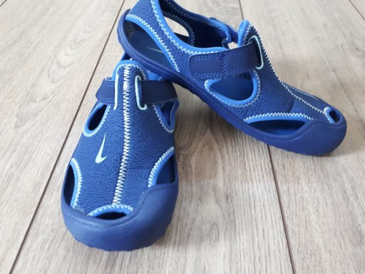Nike sunray 36 sales