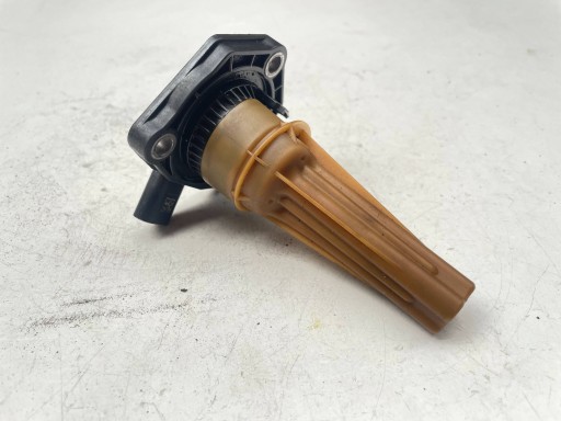 AUDI Q3 F3 Sensor Schalter Niveauregelung oil 06K907660C !J