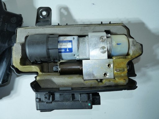 damper pump bonnet MERCEDES W211 KOMBI 2118000048 A2118209426