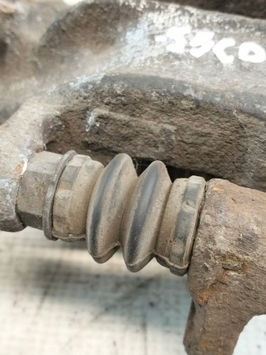 caliper brake VOLVO V40 and 1999r right rear part