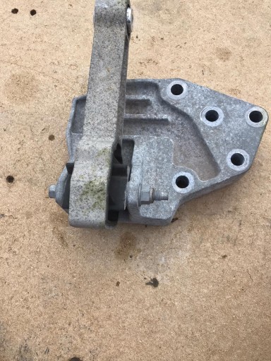 Boîte vitesse montage support patte RANGE ROVER EVOQUE BJ32-6P096