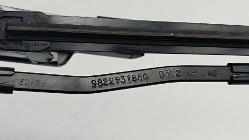 wiper arm front 9822931880 OPEL CORSA F