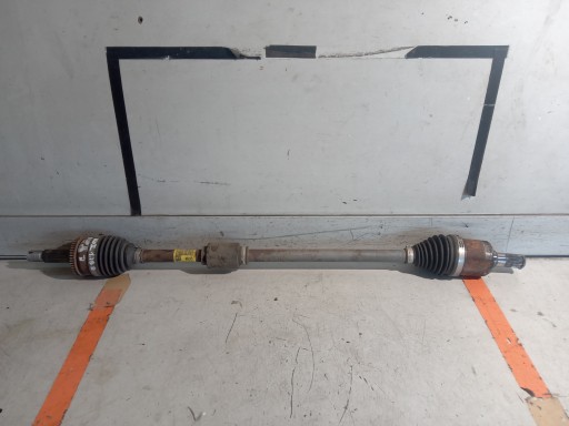 GK3M - HYUNDAI i20 II Lift піввісь правий 1.2 b 49501-C8000