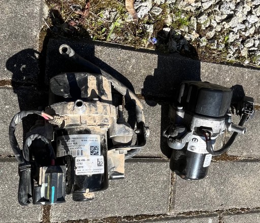 68290533AA - Вакуумний насос cherokee KL lift