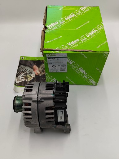 Генератор valeo 440256
