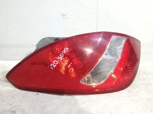 Hyundai i20 i far lijeva stražnji dio stražnja