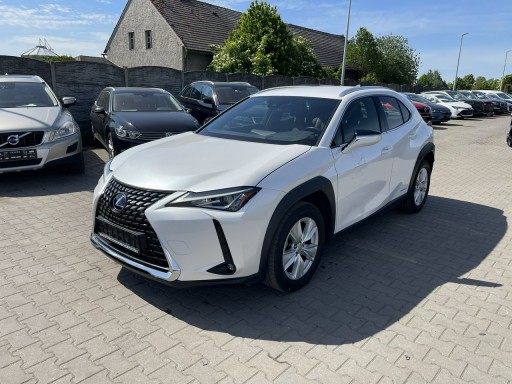 Lexus UX 2021