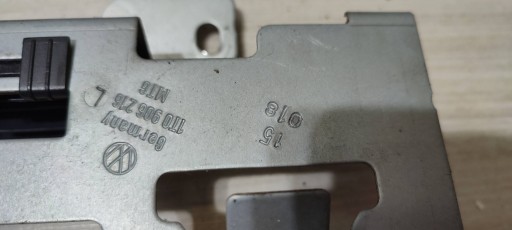 Halter komputera Volkswagen Caddy 1T0906216
