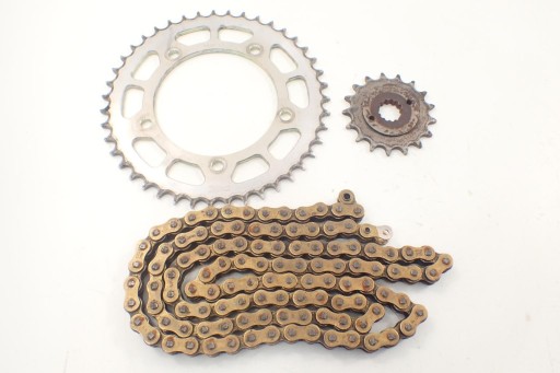 108318 - Suzuki GSX-R 1000 K7 K8 цепная звездочка привод