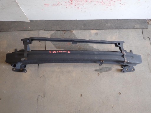 Renfort pare choc Sous Pare choc Avant SKODA OCTAVIA II 2004-2012