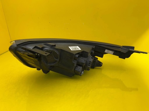 light right Kia Stonic 17-20 lens + Led 92102H8