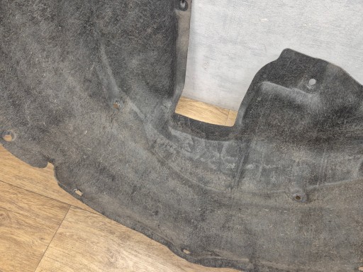 BMW F32 F33 F36 mudguard left rear part left rear. 7260747