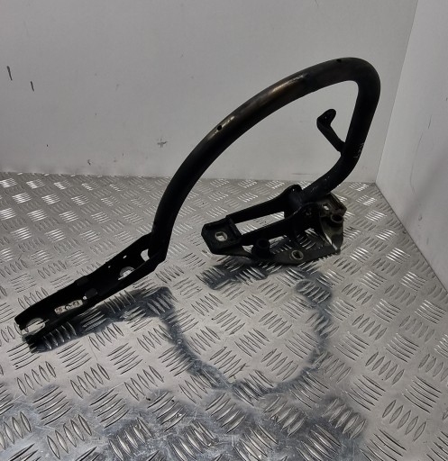 A2067502100 - MERCEDES W206 відкидний шарнір A2067502200